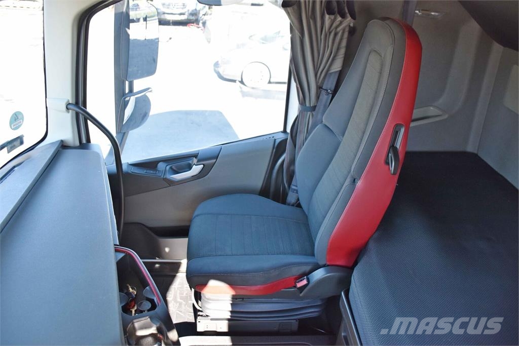 Volvo FH 420 Camiones de cama baja