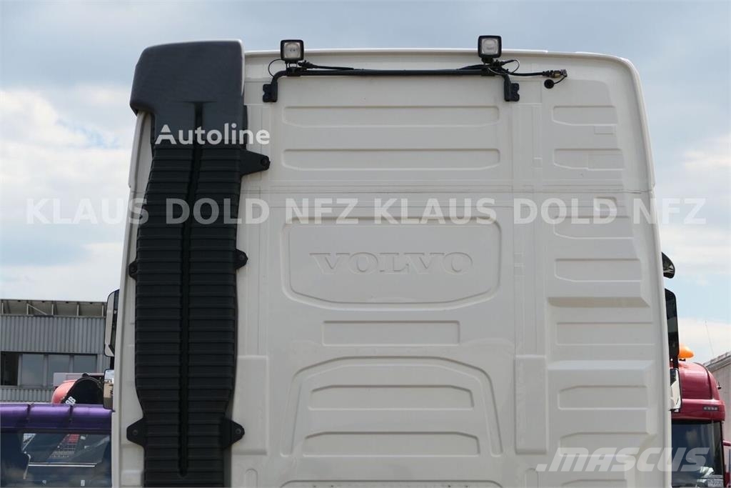 Volvo FH 420 6x2 BDF Container Truck / Lift & Steering A Chasis y suspención