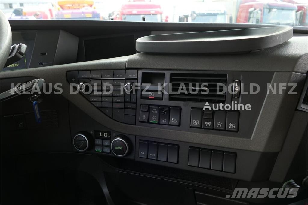 Volvo FH 420 6x2 BDF Container Truck / Lift & Steering A Chasis y suspención