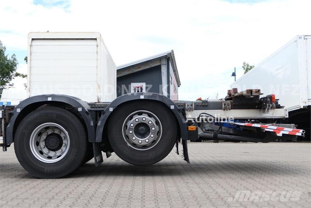 Volvo FH 420 6x2 / Chassis Cab / BDF / Tail Lift / Lift Chasis y suspención