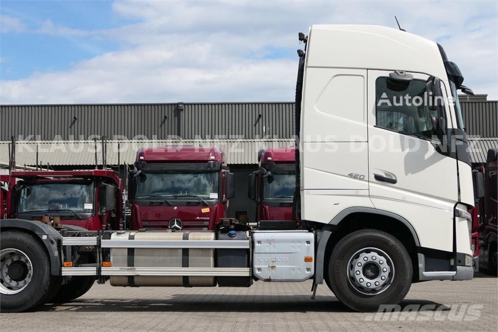 Volvo FH 420 6x2 BDF Container Truck / Lift & Steering A Chasis y suspención