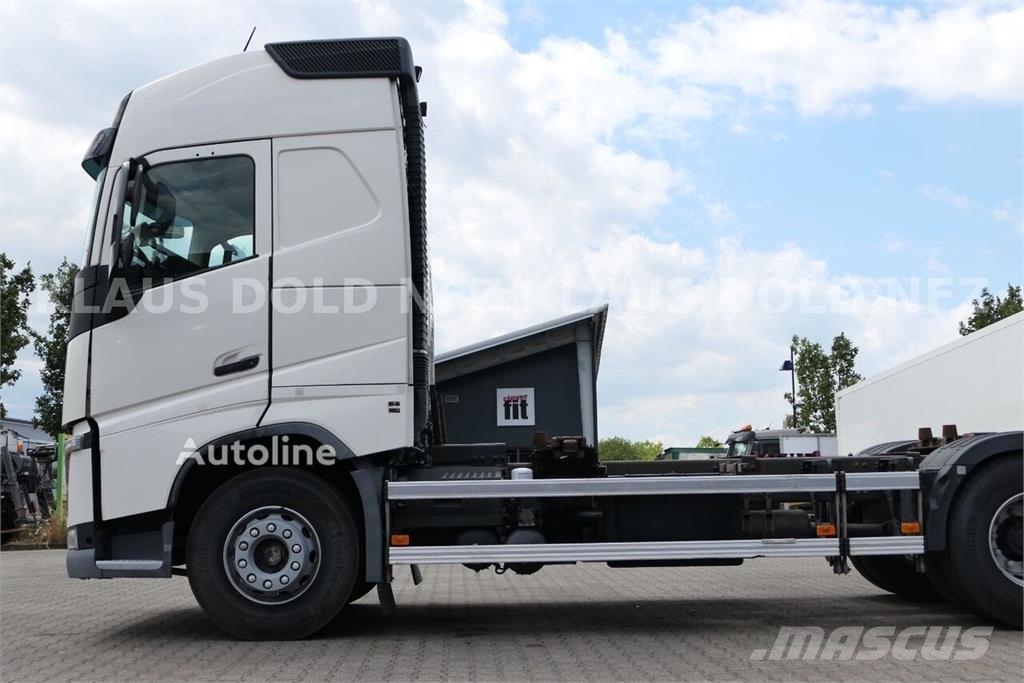 Volvo FH 420 6x2 BDF Container Truck / Lift & Steering A Chasis y suspención