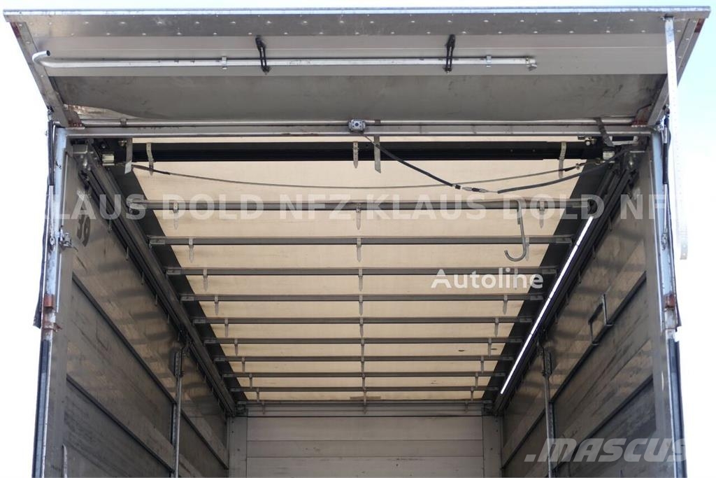 Volvo FH 420 / Curtainsider Truck / Full Air / Side Boar Camiones de caja de lona