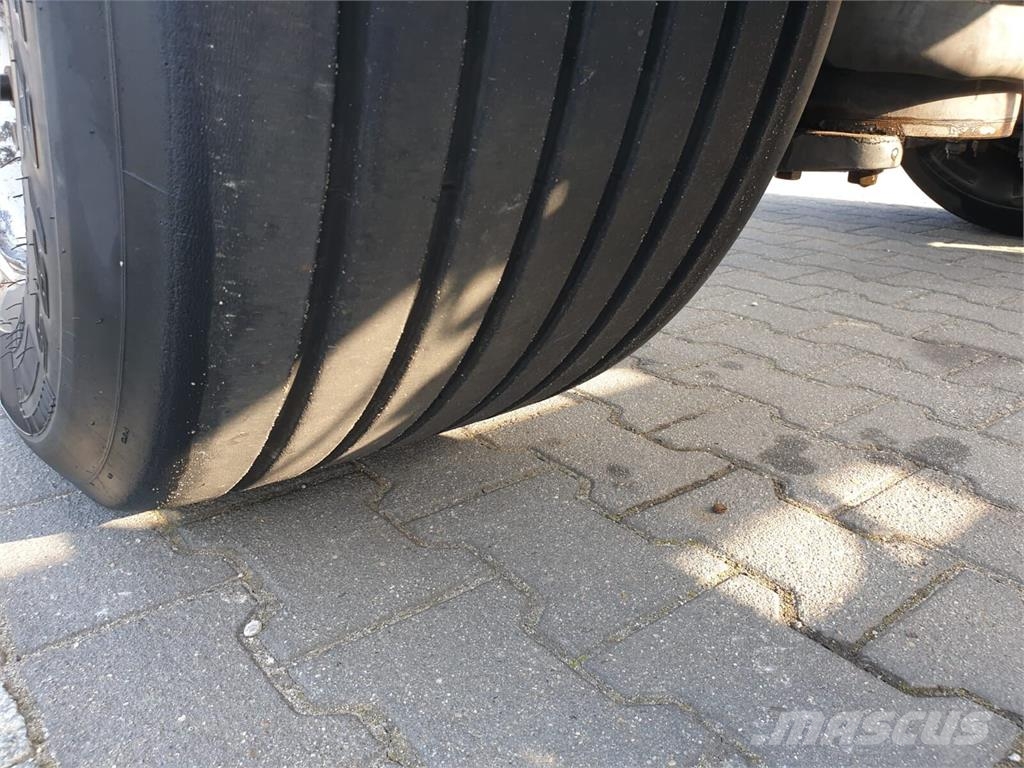 Volvo FH 460 Chassis e suspensões