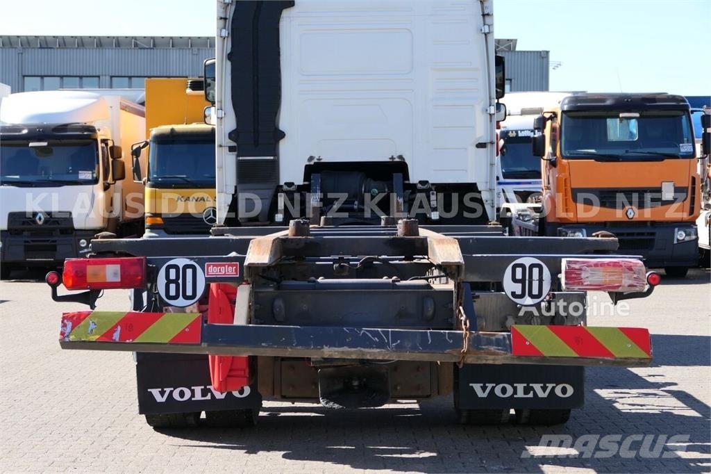 Volvo FH 460 Globetrotter BDF Container Truck / 2 XL Fue Chasis y suspención