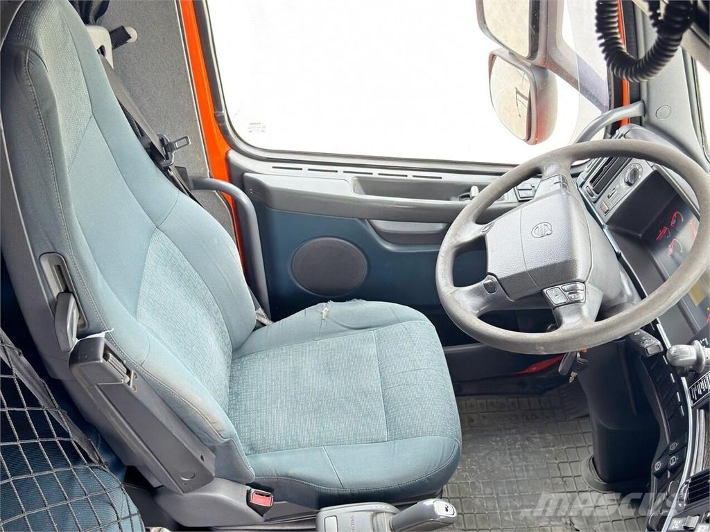 Volvo FH 460 * HIAB 377 E - 7 HIPRO + FUNK * 6x4 Camiones de cama baja