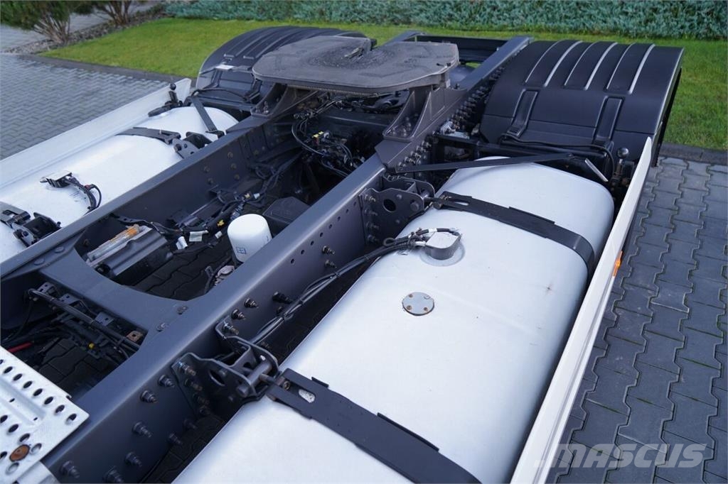 Volvo FH 460 / LOW DECK / MEGA / I-PARK COOL / I-SAVE /  Cabezas tractoras