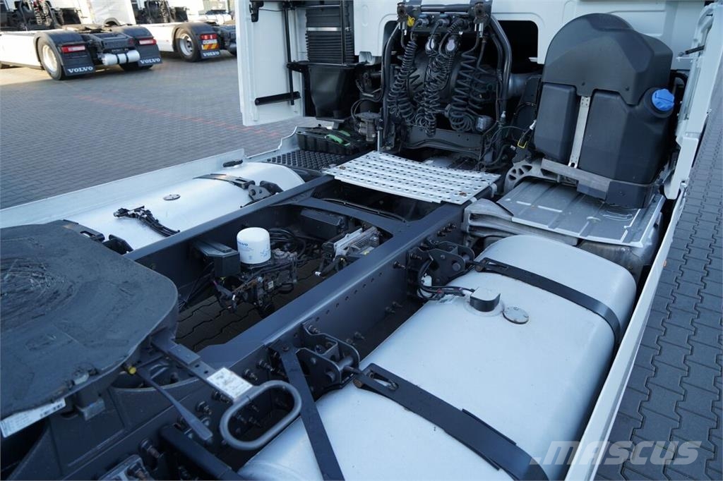 Volvo FH 460 / LOW DECK / MEGA / I-PARK COOL / I-SAVE /  Cabezas tractoras