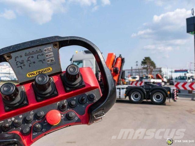 Volvo FH 500 6x4 PALFINGER PK 40002 EH Crane Winch Trekkers