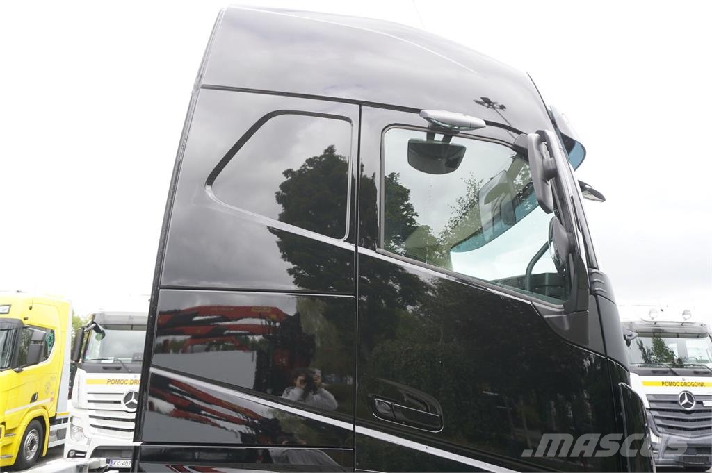 Volvo FH 500 6x2 / 180 tho. km / BDF / steering axle Chassis and suspension