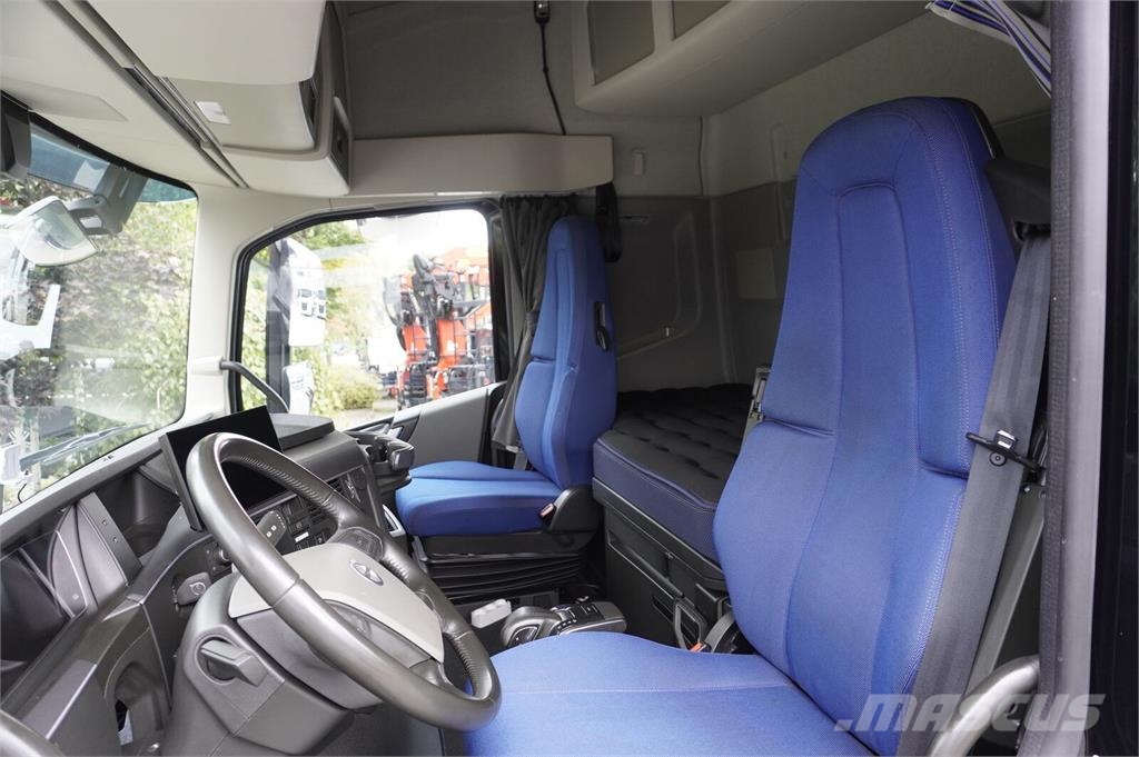Volvo FH 500 6x2 / 180 tho. km / BDF / steering axle Chassis and suspension