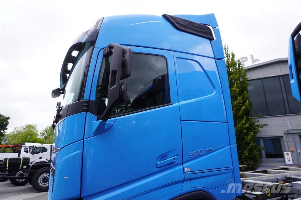 Volvo FH 500 6x2 / 299 tho. km / 2024 / BDF / steering a Chassis and suspension