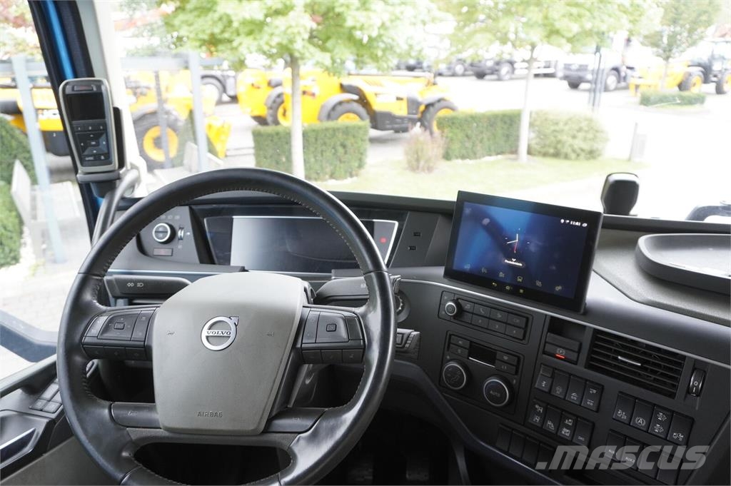 Volvo FH 500 6x2 / 299 tho. km / 2024 / BDF / steering a Chassis and suspension