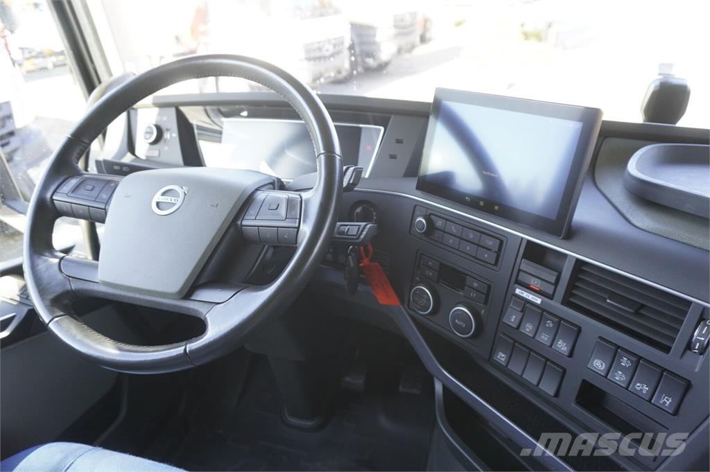 Volvo FH 500 6x2 / KRONE 18 EPAL refrigerator / Thermoki Camion frigorifique