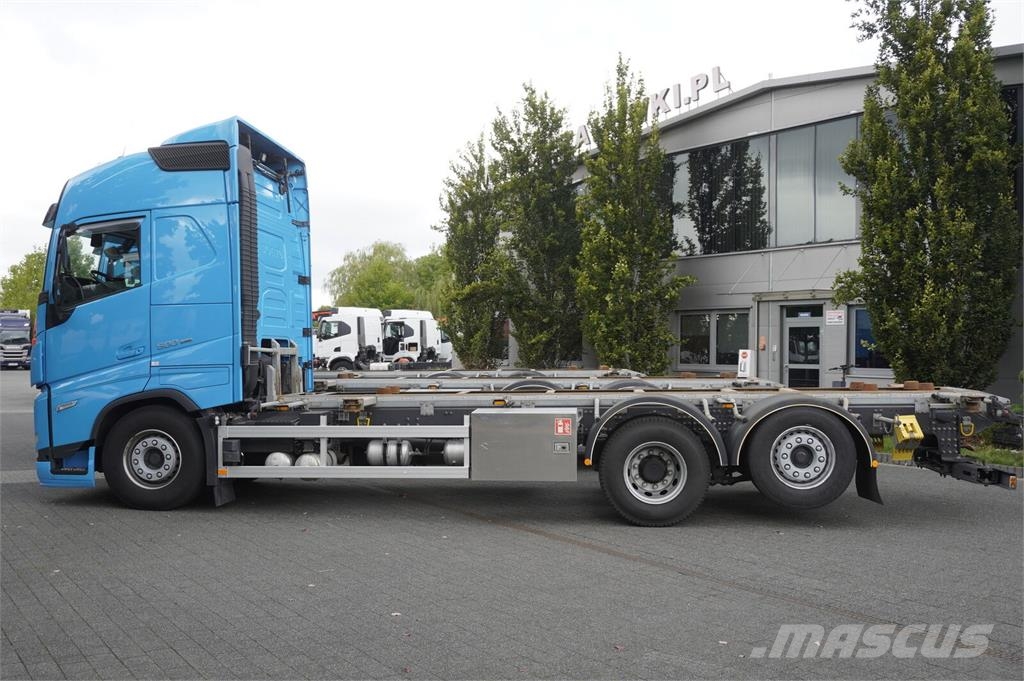 Volvo FH 500 6x2 / 299 tho. km / 2024 / BDF / steering a Chassis and suspension