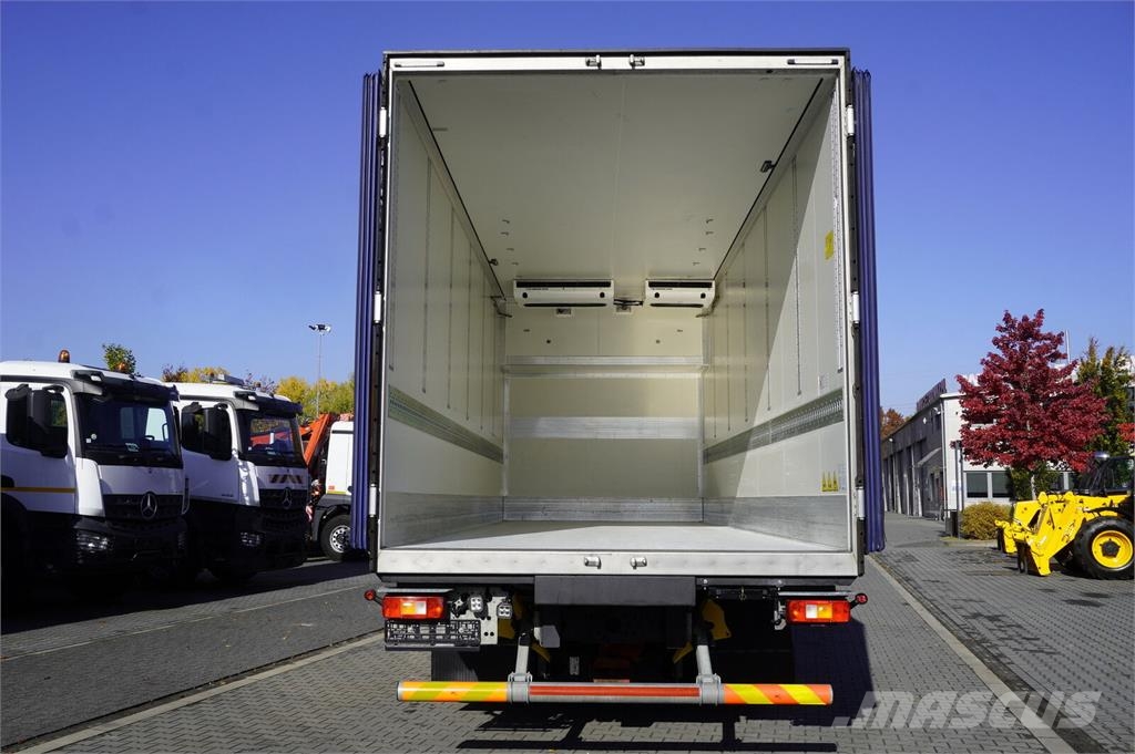 Volvo FH 500 6x2 / KRONE 18 EPAL refrigerator / Thermoki Camion frigorifique