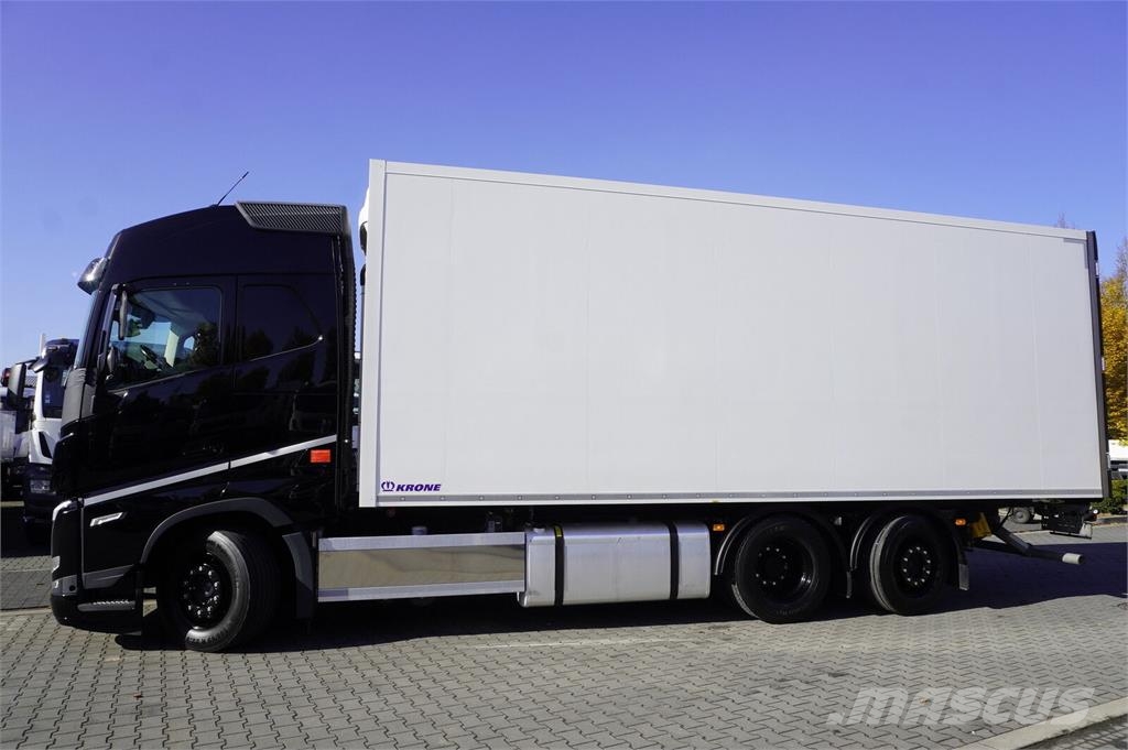 Volvo FH 500 6x2 / KRONE 18 EPAL refrigerator / Thermoki Camion frigorifique