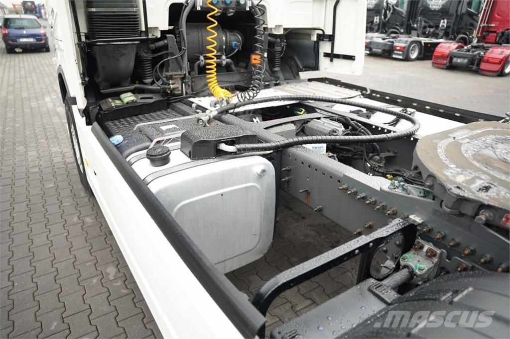 Volvo FH 500 / HYDRAULIKA /  NISKA KABINA / I-SHIFT / OP Sattelzugmaschinen