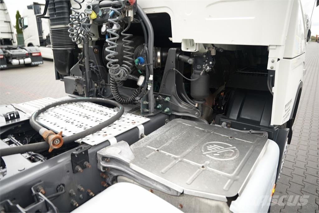 Volvo FH 500 / HYDRAULIKA / I-SHIFT / NISKA KABINA / OPO Sattelzugmaschinen