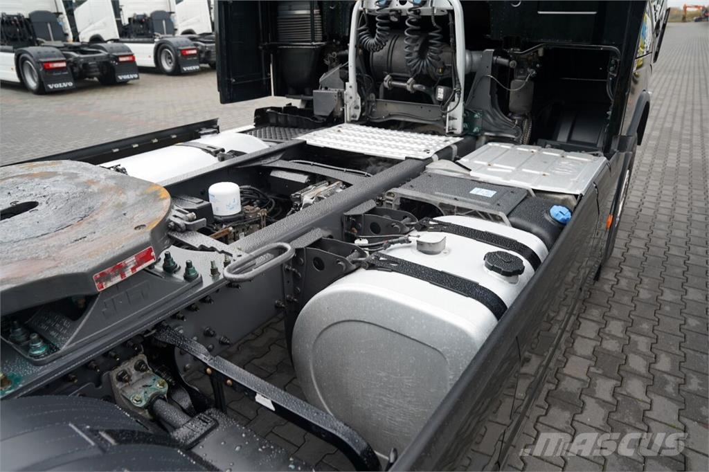 Volvo FH 500 / I-SAVE / I-PARK COOL / I-SHIFT / PRZÓD Vetopöytäautot