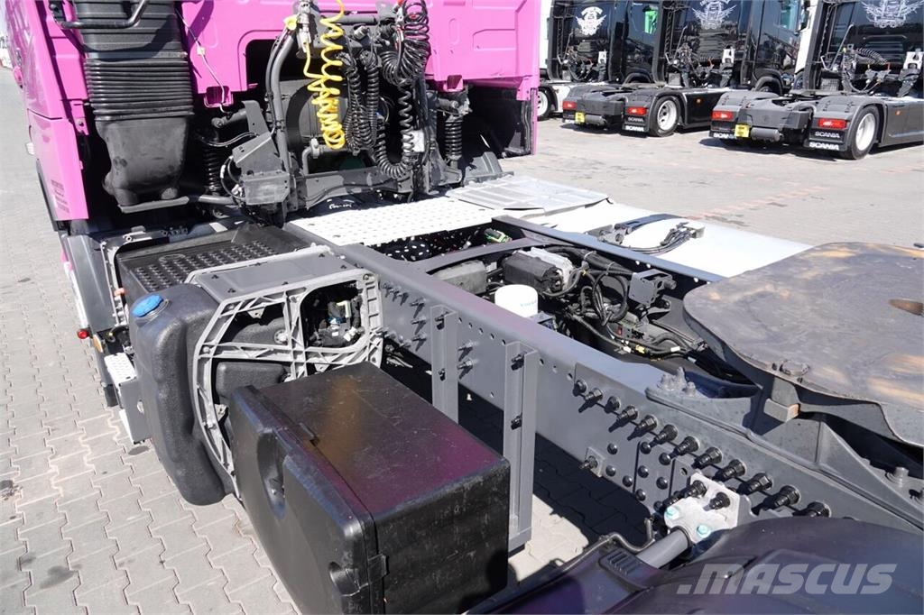 Volvo FH 500 / NISKA KABINA /  I-SHIFT / Trekkers