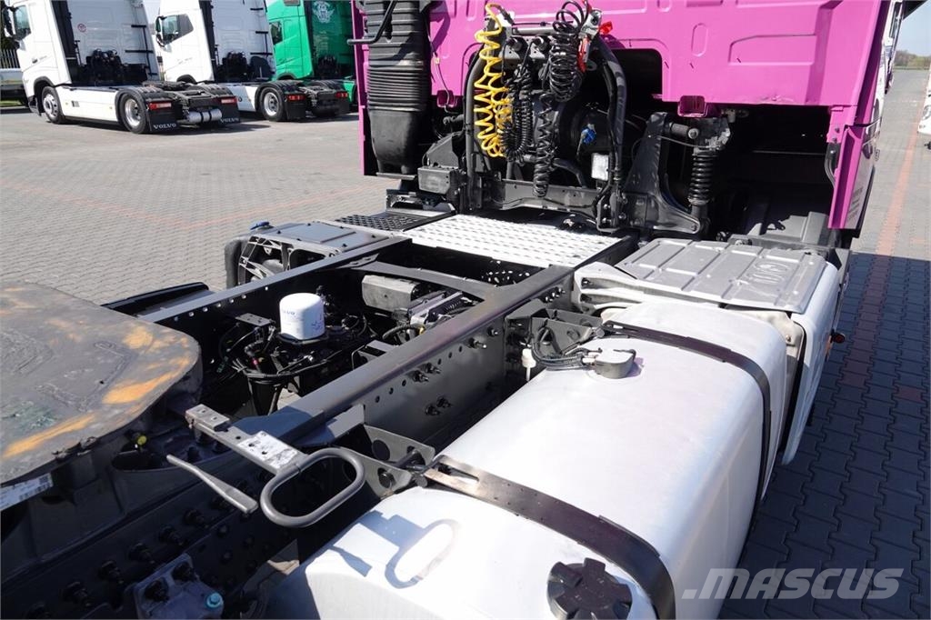 Volvo FH 500 / NISKA KABINA /  I-SHIFT / Trekkers