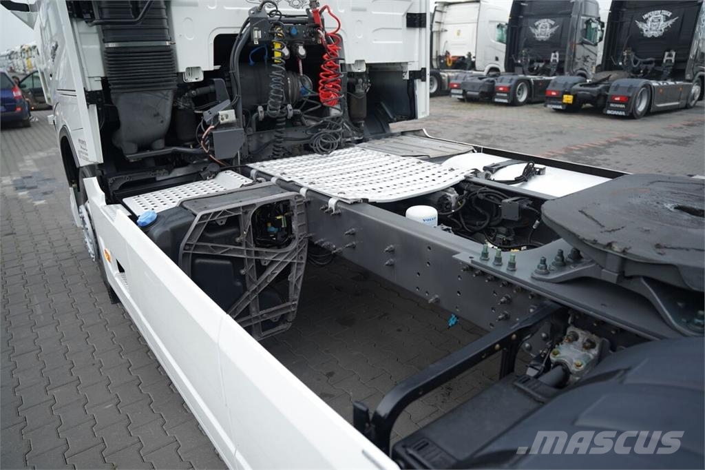 Volvo FH 500 / NISKA KABINA / I-SHIFT / ALUFELGI Trekkers