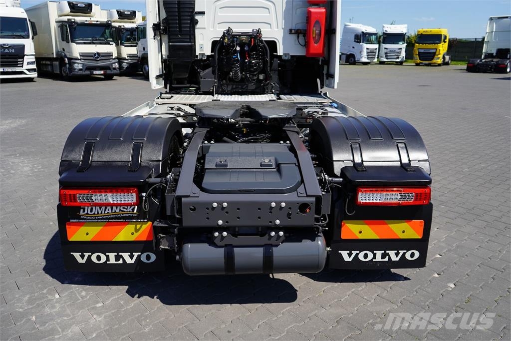 Volvo FH / 500 / XL / EURO 6 / ACC / PEŁNY ADR / I - COO Vetopöytäautot