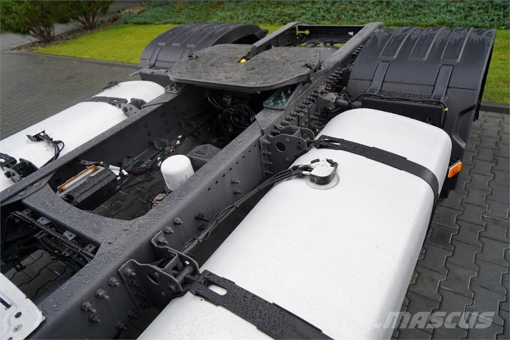 Volvo FH 500 / XXL / LOWDECK / MEGA / I-PARK COOL / Z NI Nyergesvontatók