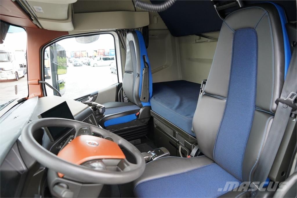 Volvo FH 500 / XXL / LOWDECK / MEGA / I-PARK COOL / I-SH Nyergesvontatók