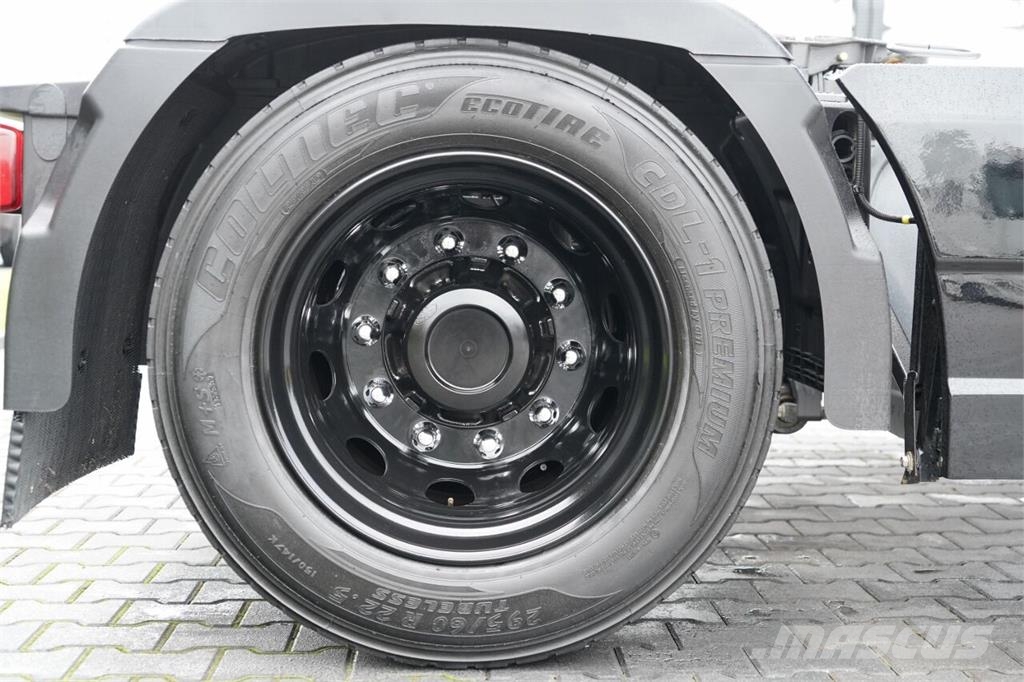 Volvo FH 500 / XXL / RETARDER / LOWDECK / MEGA / BOGATE Trekkers