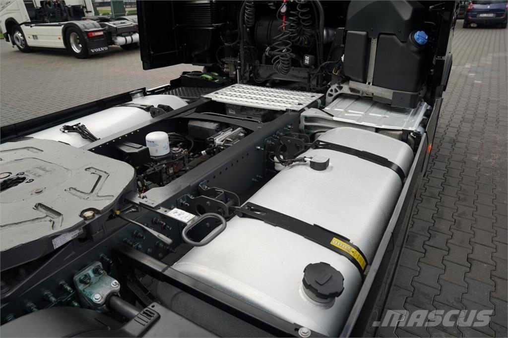 Volvo FH 500 / XXL / RETARDER / LOWDECK / MEGA / BOGATE Vetopöytäautot