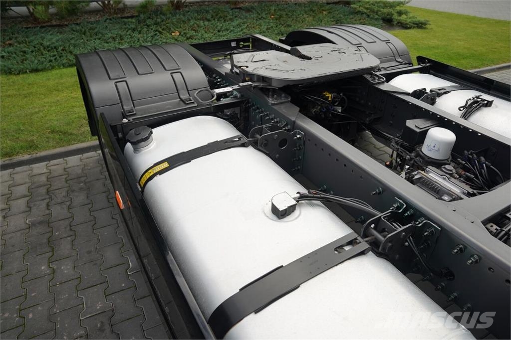 Volvo FH 500 / XXL / RETARDER / LOWDECK / MEGA / BOGATE Vetopöytäautot