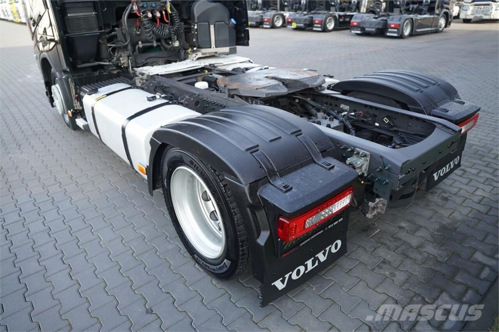 Volvo FH 500 / XXL / LOWDECK / MEGA / I-PARK COOL / Z NI وحدات الجر