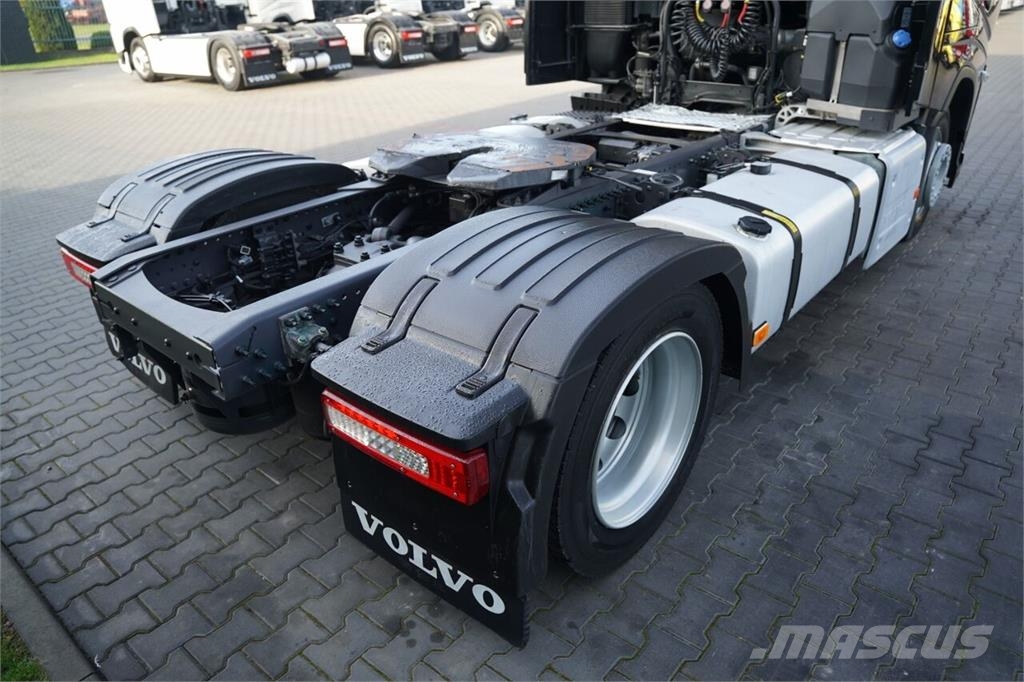 Volvo FH 500 / XXL / LOWDECK / MEGA / I-PARK COOL / Z NI وحدات الجر