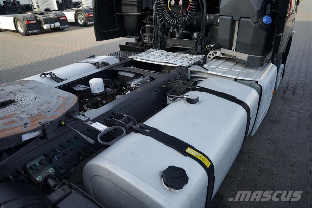 Volvo FH 500 / XXL / LOWDECK / MEGA / I-PARK COOL / Z NI وحدات الجر
