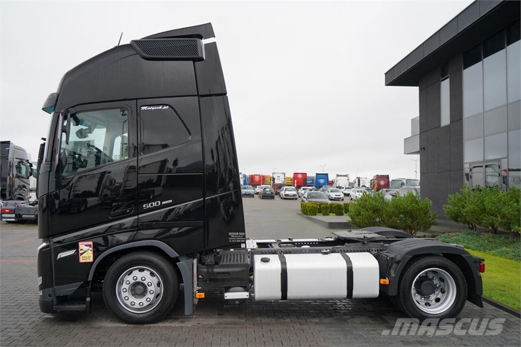 Volvo FH 500 / XXL / LOWDECK / MEGA / I-PARK COOL / Z NI Nyergesvontatók