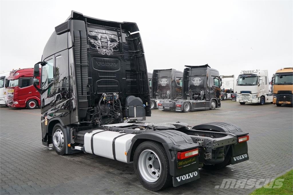 Volvo FH 500 / XXL / LOWDECK / MEGA / I-PARK COOL / Z NI Nyergesvontatók