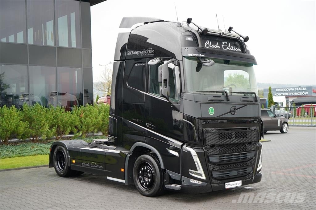 Volvo FH 500 / XXL / RETARDER / LOWDECK / MEGA / BOGATE Trekkers