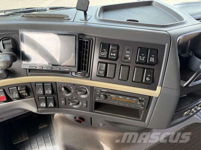 Volvo FH 540 6x2 PALFINGER PK 27002 SH Fly Jib Winch Camiones de cama baja