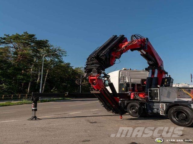 Volvo FH 540 8x4 Fassi F1300RA.2.28 Crane Fly Jib Tractor Units
