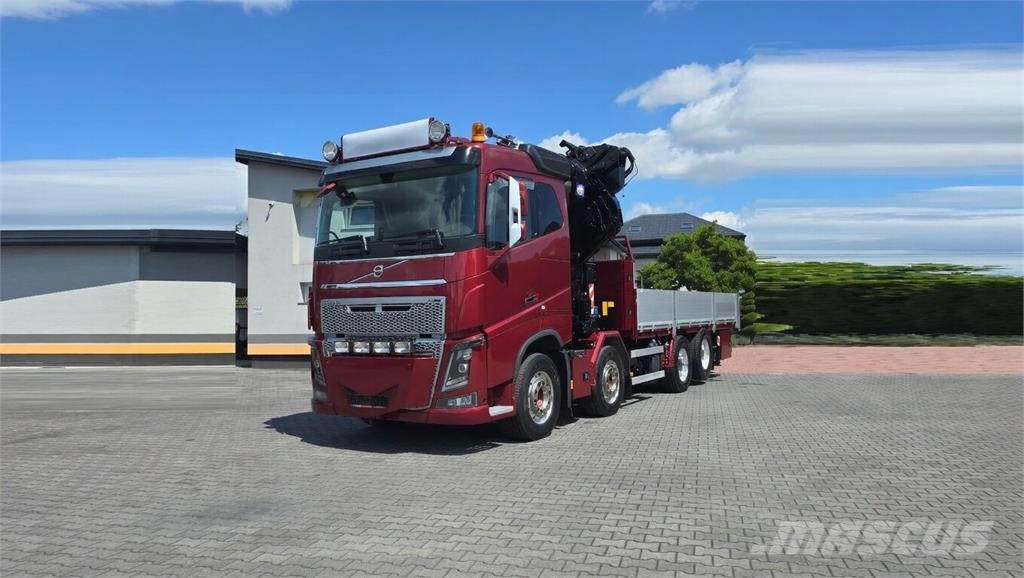 Volvo FH16 750 8x4 / Flatbed Truck / HMF 7020 Crane + JI Camiones plataforma