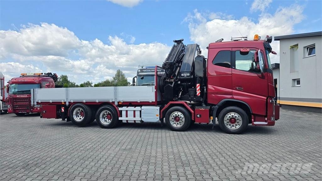 Volvo FH16 750 8x4 / Flatbed Truck / HMF 7020 Crane + JI Camiones plataforma