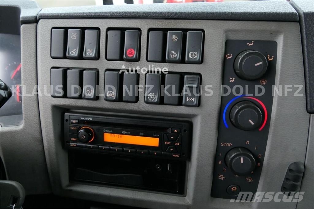 Volvo FL 250 Box Truck / Roller Shutter Door / Tail Lift Camion Fourgon