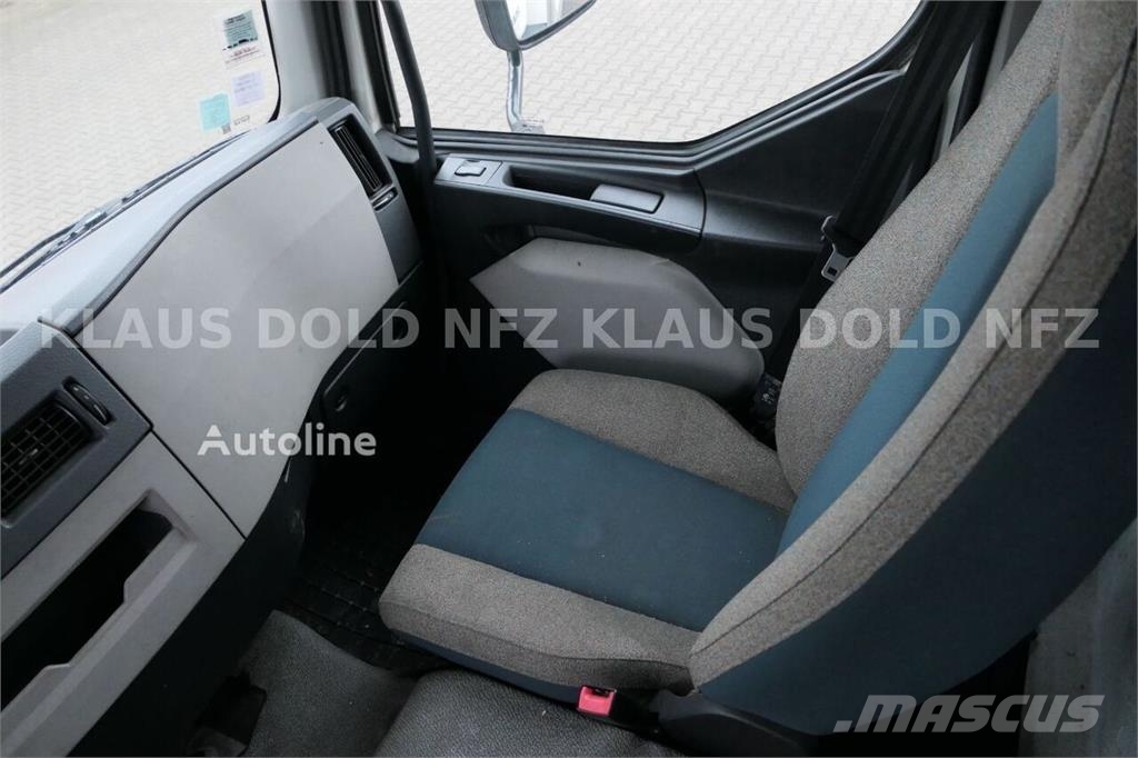 Volvo FL 250 Box Truck / Roller Shutter Door / Tail Lift Camion Fourgon