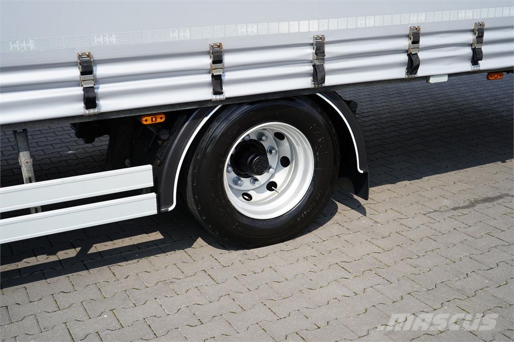 Volvo FL / 280 / ACC / E 6 / ZESTAW PRZEJAZDOWY 120 M3 / شاحنات بغطاء جانبي