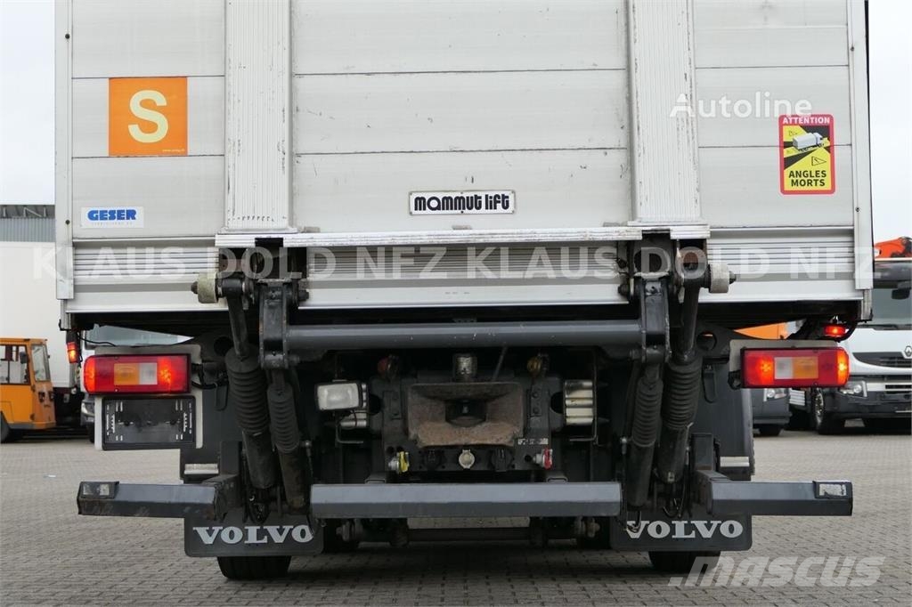 Volvo FM 12.380 6×2 Curtainsider Truck with Lift / Steer Camión con caja abierta