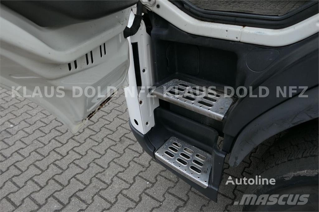 Volvo FM 12.380 6×2 Curtainsider Truck with Lift / Steer Camión con caja abierta