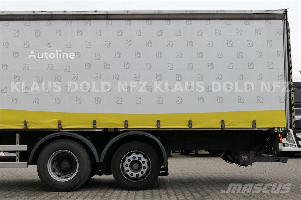 Volvo FM 12.380 6×2 Curtainsider Truck with Lift / Steer Camión con caja abierta