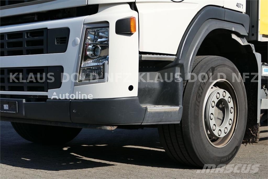 Volvo FM 12.380 6x2 / Curtainsider Truck / Lift & Steeri Camión con caja abierta